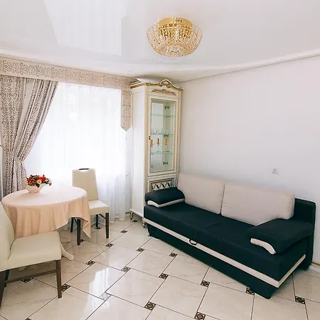 Vip Apartmen Sumy Exterior photo